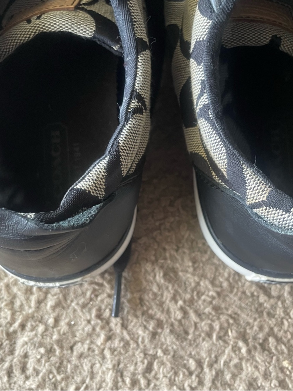 Coach low top sneakers size 7M - READ - Picture 7 of 10